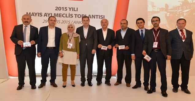 TBB'den Erçiş'e çöp kamyonu!