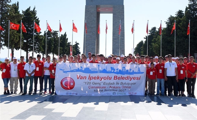 Çanakkale ve İstanbul gezisine giden gençler döndü