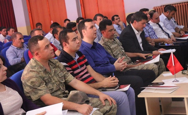 ASP Van Müdürlüğü Özalp’ta seminer düzenledi