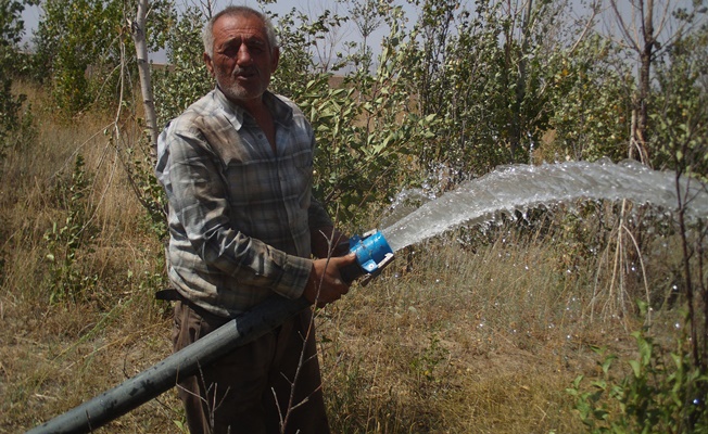 Taşıma suyla meyvecilik yapan çiftçiye destek
