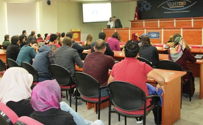 Van’da ‘Gelişimsel Kalça Displazisi’ eğitimi