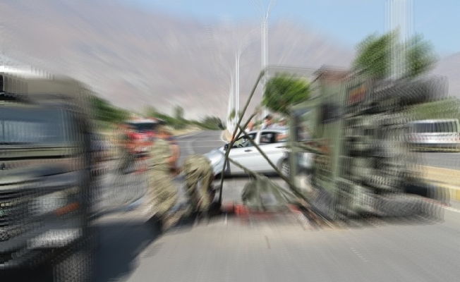 Hakkari’de askeri araç kaza yaptı: 1 şehit, 3 yaralı