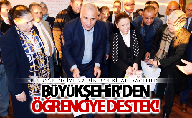 Büyükşehir bin öğrenciye 22 bin 344 kitap dağıttı