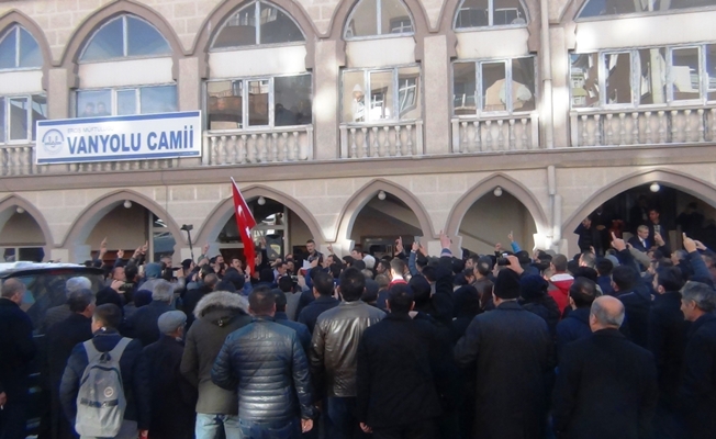 Erciş ve Muradiye’de ABD protestosu