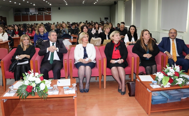 Van’da ‘Ekonomide Kadın ve Kariyer’ paneli