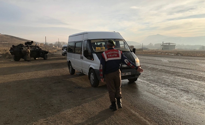 Jandarmadan öğrenci servislerine denetim