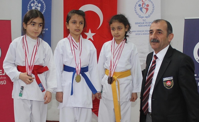 Van’da karate müsabakası