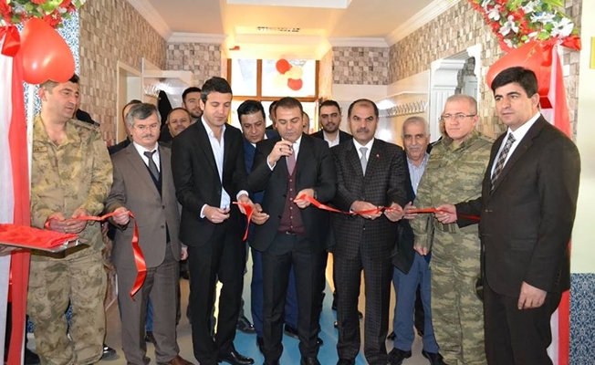 Erciş’te Deprem Şehitleri Öğretmenevi Restoranı Hizmete Açıldı