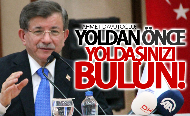 Ahmet Davutoğlu, üniversiteli gençlerle bir araya geldi