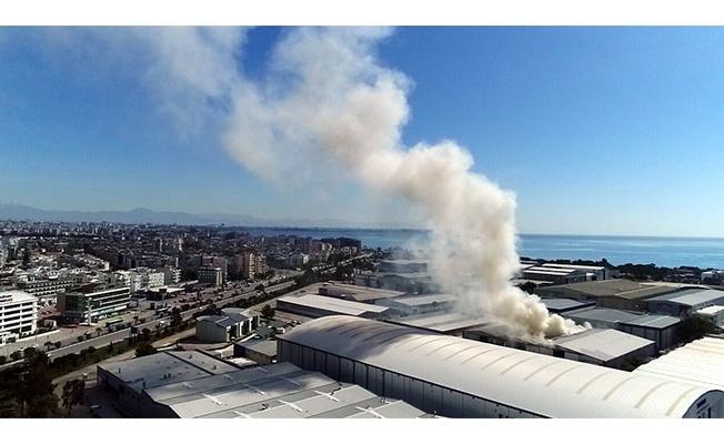 Antalya’da büyük yangın