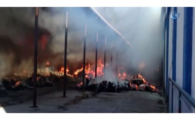 Diyarbakır'da kağıt ambalaj fabrikasında yangın