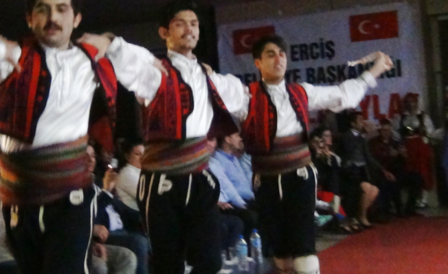 Erciş’te Balkan Türküleri Konseri ve Halk Oyunları Gösterisi