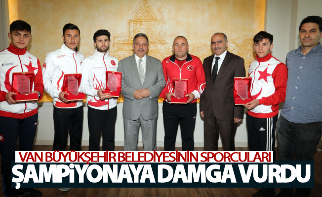 Van Büyükşehir Belediyesinin sporcuları şampiyonaya damga vurdu