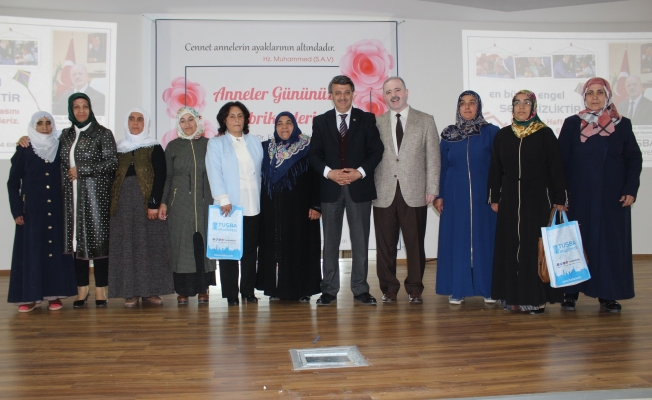 Tuşba'da  “Anneler Günü ve Engelliler Haftası” programı