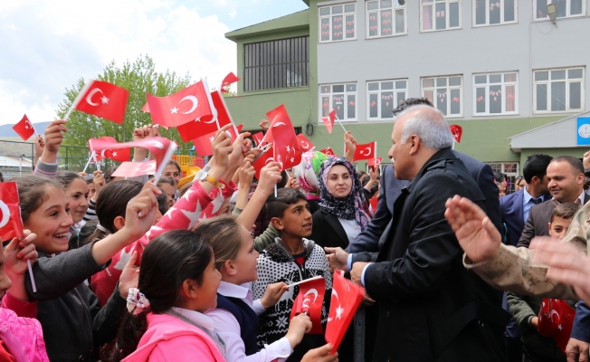 Erçekli çocuklardan birlik mesajı