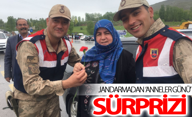 Jandarmadan ‘Anneler Günü’ sürprizi