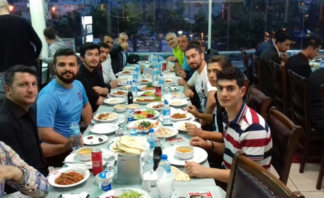 Van Trabzonsporlular Derneği üyeleri iftarda bir araya geldi