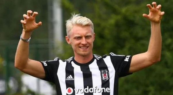 Adı Beck mevkisi bek Beşiktaş'a imzayı attı!