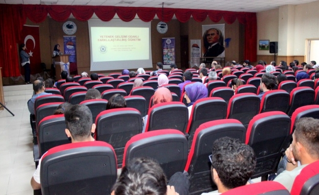 Van'da yetenek gelişimi odaklı farklılaştırılmış öğretim semineri gerçekleştirildi