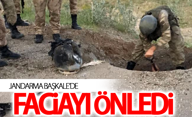 Jandarma Başkale’de faciayı önledi