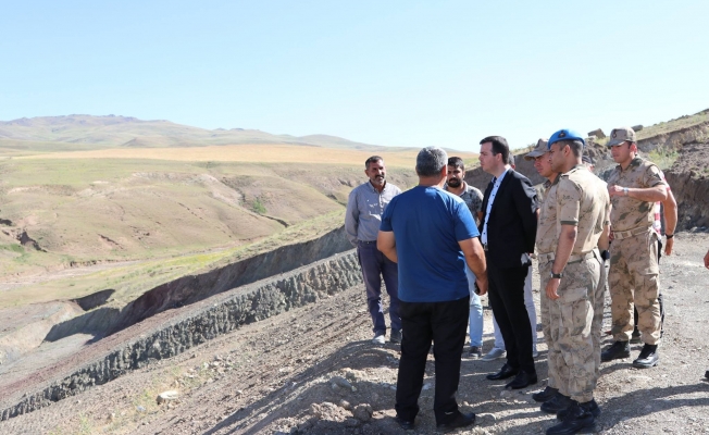 Başkan Vekili Vardar, sulama göleti inşaatını inceledi