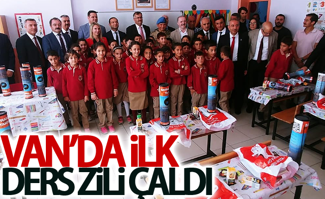 Van’da ilk ders zili çaldı