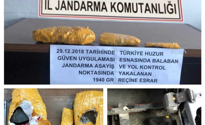 Van'da 'Türkiye Huzur Güven' uygulamasında 1 kilo 940 gram reçine esrar ele geçirildi