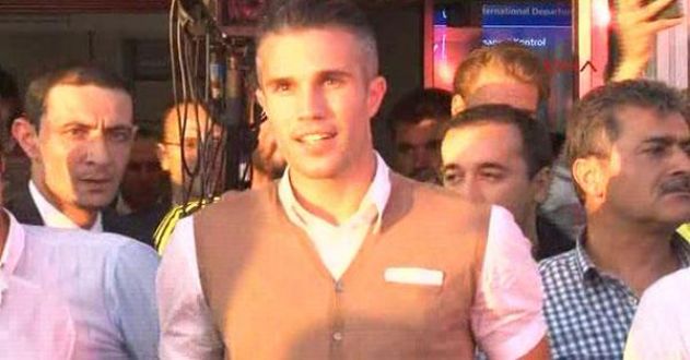 Van Persie Beşiktaş'tan teklif aldı mı!