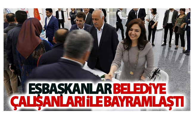 Eşbaşkanlar Belediye çalışanları ile bayramlaştı