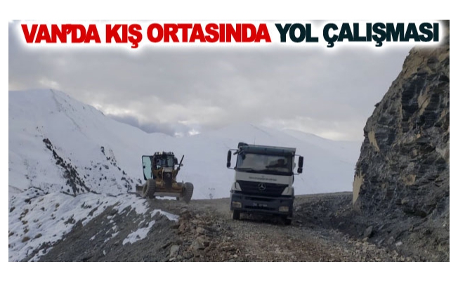 Van’da kış ortasında yol çalışması