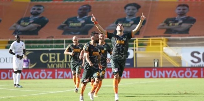 Alanyaspor Liderlik Koltuğuna Oturdu