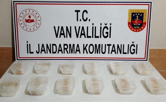 Başkale’de 6 kilo 427 gram metamfetamin ele geçirildi