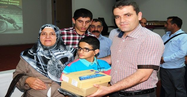 Engelli Öğrencilere Özel Tablet