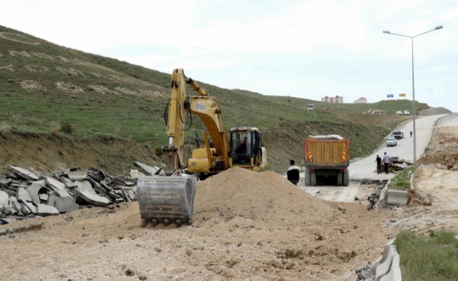 Van Büyükşehir Belediyesi TOKİ yolundaki çalışmalarını sürdürüyor