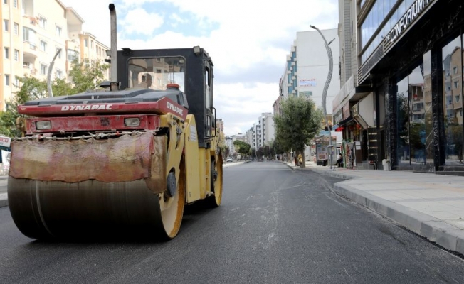 Sıhke Caddesi'nde sıcak asfalt serimi başladı