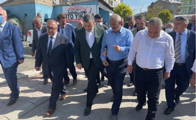 Esenyurt Belediye Başkanı Kemal Deniz Bozkurt Van'da ziyaretlerde bulundu