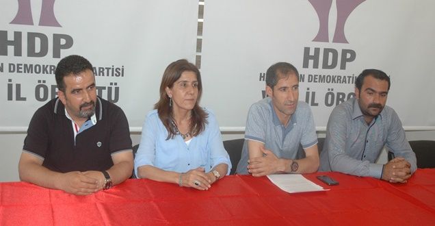 Van'da 'Size savaş yaptırmayacağız' etkinliği