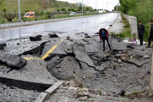 29 Mayıs Van'daki patlamadan ilk görüntüler