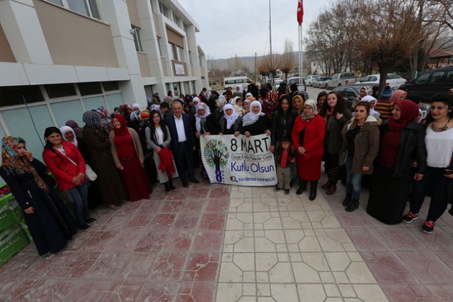 Gürpınar'lı kadınlar Van'ı gezdi (8 Mart Etkinliği)