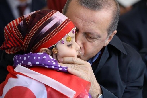 Erdoğan'a Van'da dev karşılama