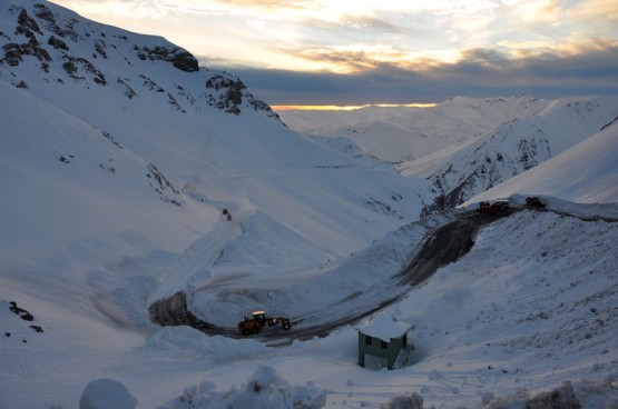 Bahçesaray Yolu Açıldı !