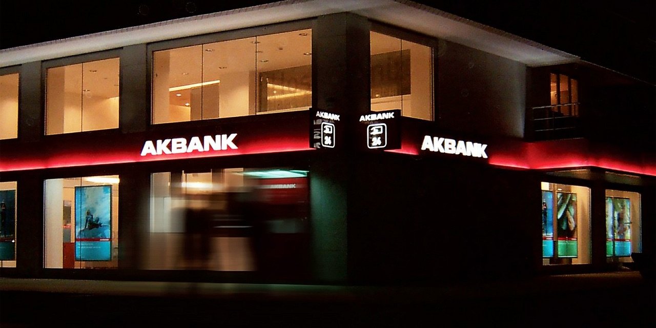 Akbank'tan 100 Bin TL Kredi!