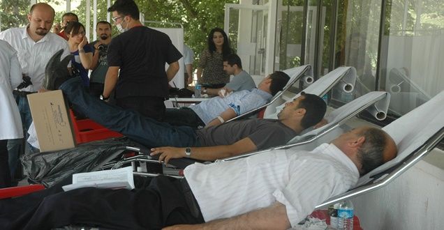 VEDAŞ'tan Kızılay'a Kan Bağışı