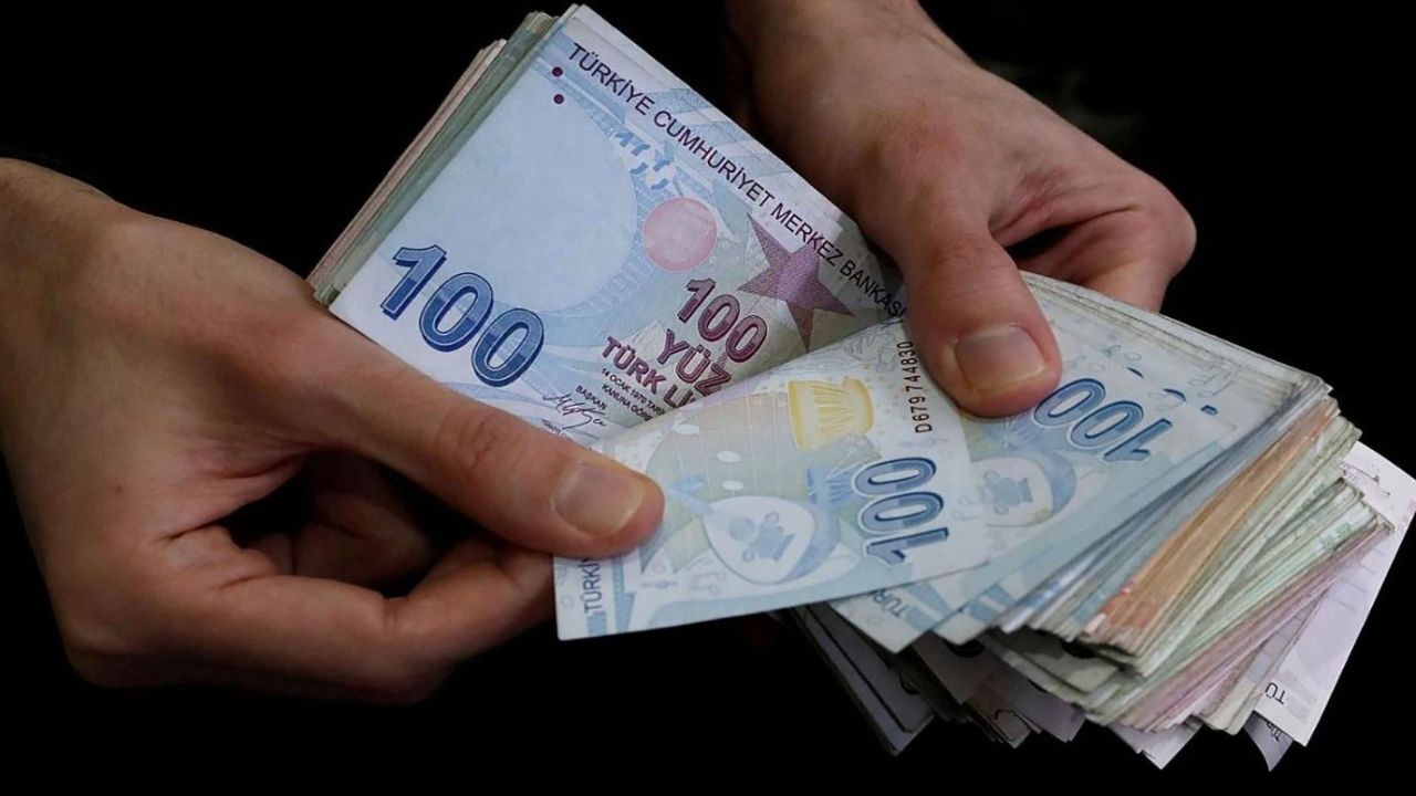 O kamu bankasının kredi kartını kullananlar yaşadı! Tek bir işlem gerekiyor: 1500 TL hesaplara aktarılacak