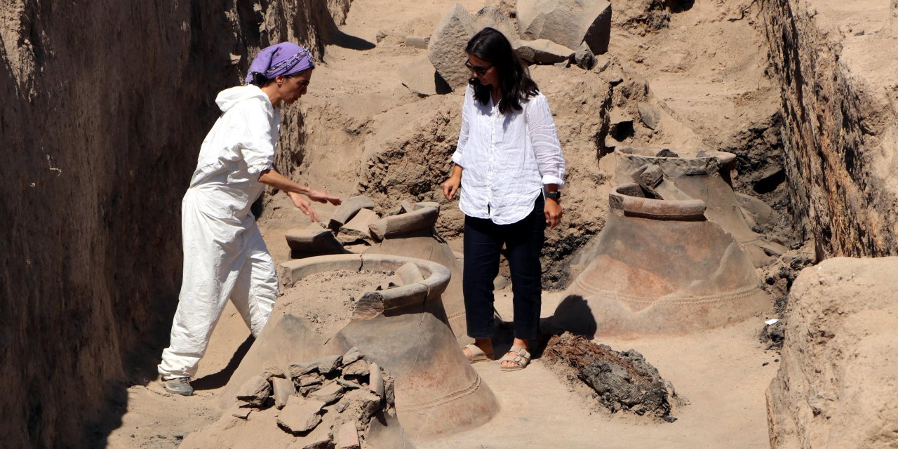 Garibin Tepe'de Yeni Anıtsal Yapı Gurubu Ortaya Çıkarıldı