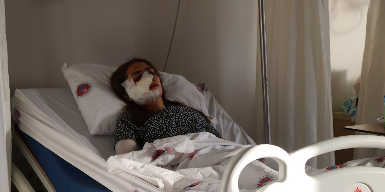 Van'da Göçmenlerin Taşındığı Midibüs Kaza Yaptı: 5 Ölü, 21 Yaralı (3)