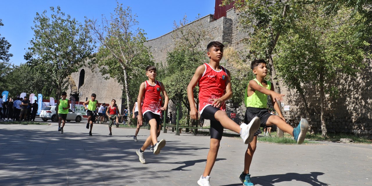 Avrupa Spor Haftası Kapsamında Diyarbakır’da Küçeler Koşusu Düzenlendi