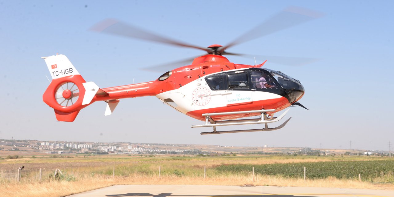 Diyarbakır’da Ambulans Helikopter Felç Geçiren Hasta İçin Havalandı