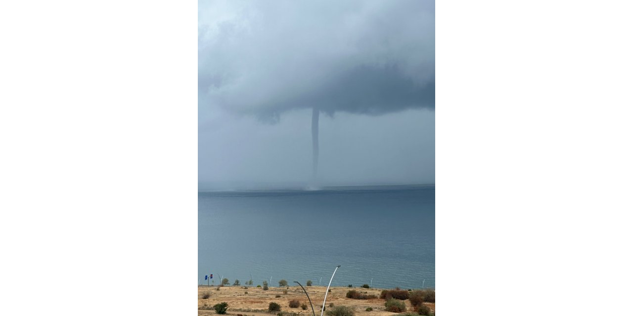 Van Gölü'ndeki Hortum Kamerada