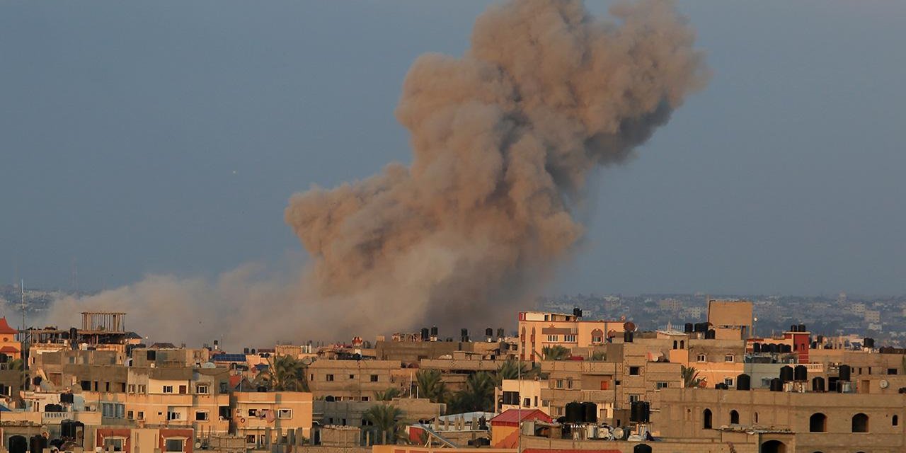 İsrail ordusu Gazze'ye yakıtı durdurdu